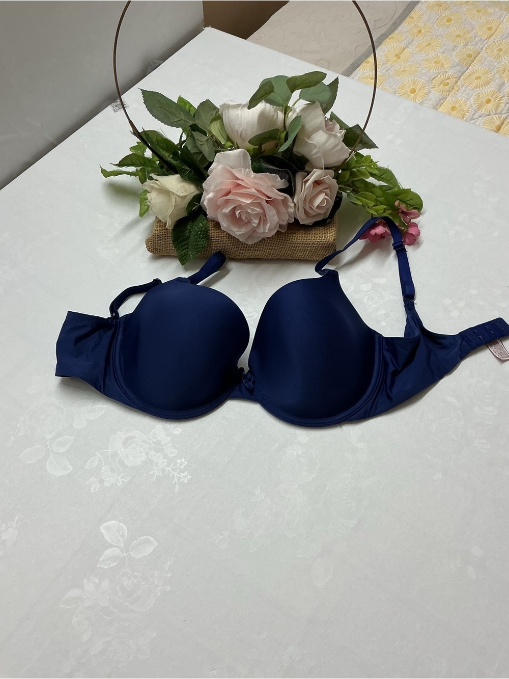 Victoria's Secret Navy Seamless Molded Bra